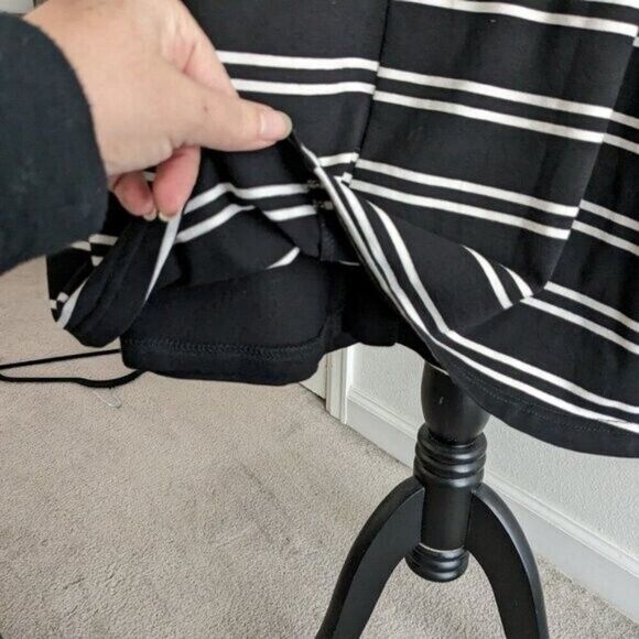 Flattering Black and White striped, V back dress from Lumiere Large - Picture 7 of 7